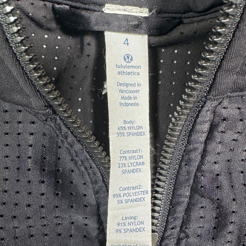 Lululemon Women's Perforated Jacket Size 4 Black Full‎ Zip Lightweight Athletic - Picture 2 of 6